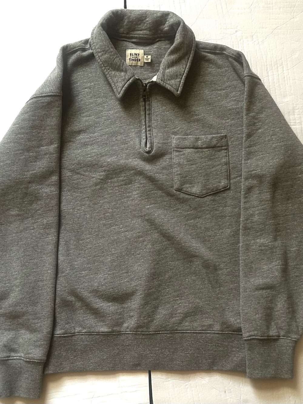 Flint and Tinder quarter zip sweatshirt men’s small gray cotton chest pocket